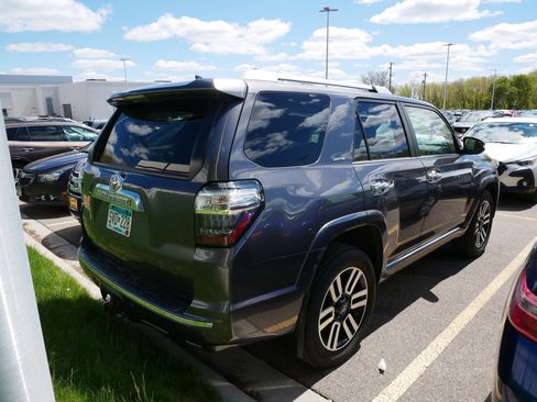 Used 2015 Toyota 4Runner Limited AWD/4WD image 5