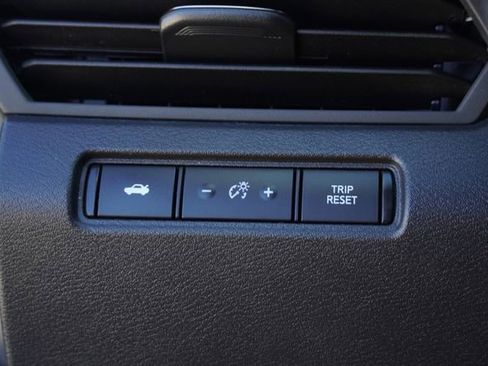 Used 2022 Nissan Altima 2.5 SV FWD image 22