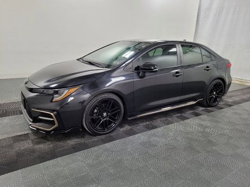 Used 2021 Toyota Corolla SE image 2