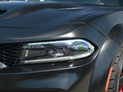 Used 2022 Dodge Charger SRT Hellcat RWD image 6