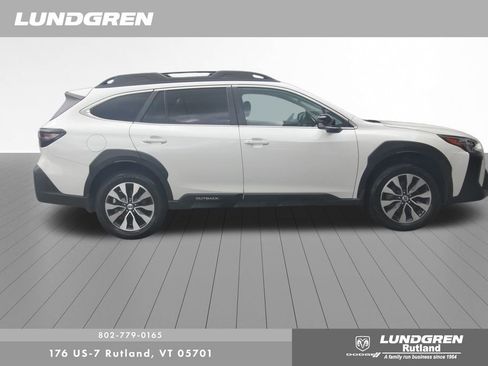 Used 2023 Subaru Outback Limited image 2