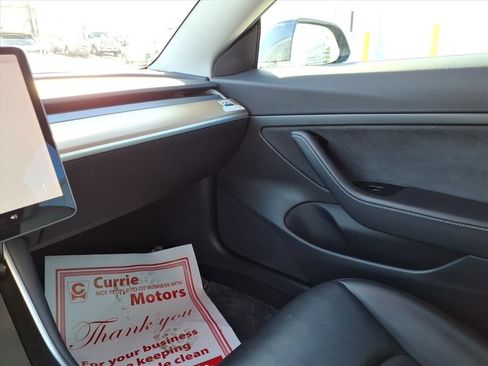 Used 2020 Tesla Model 3 image 21