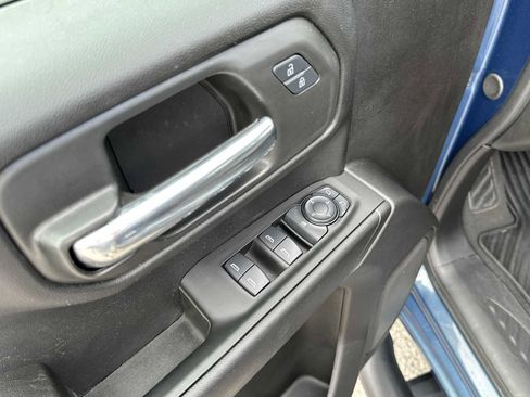 Used 2024 Chevrolet Silverado 1500 Custom w/ Turbomax Blackout Package image 17