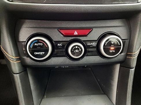 Used 2018 Subaru Crosstrek 2.0i Limited image 6