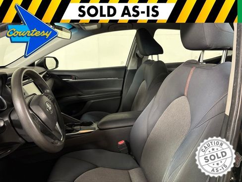 Used 2019 Toyota Camry LE FWD image 17