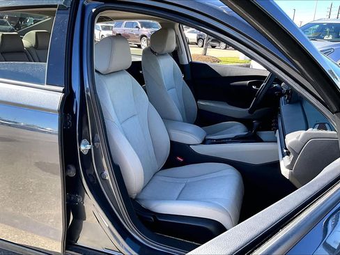 Used 2023 Honda Accord EX image 8
