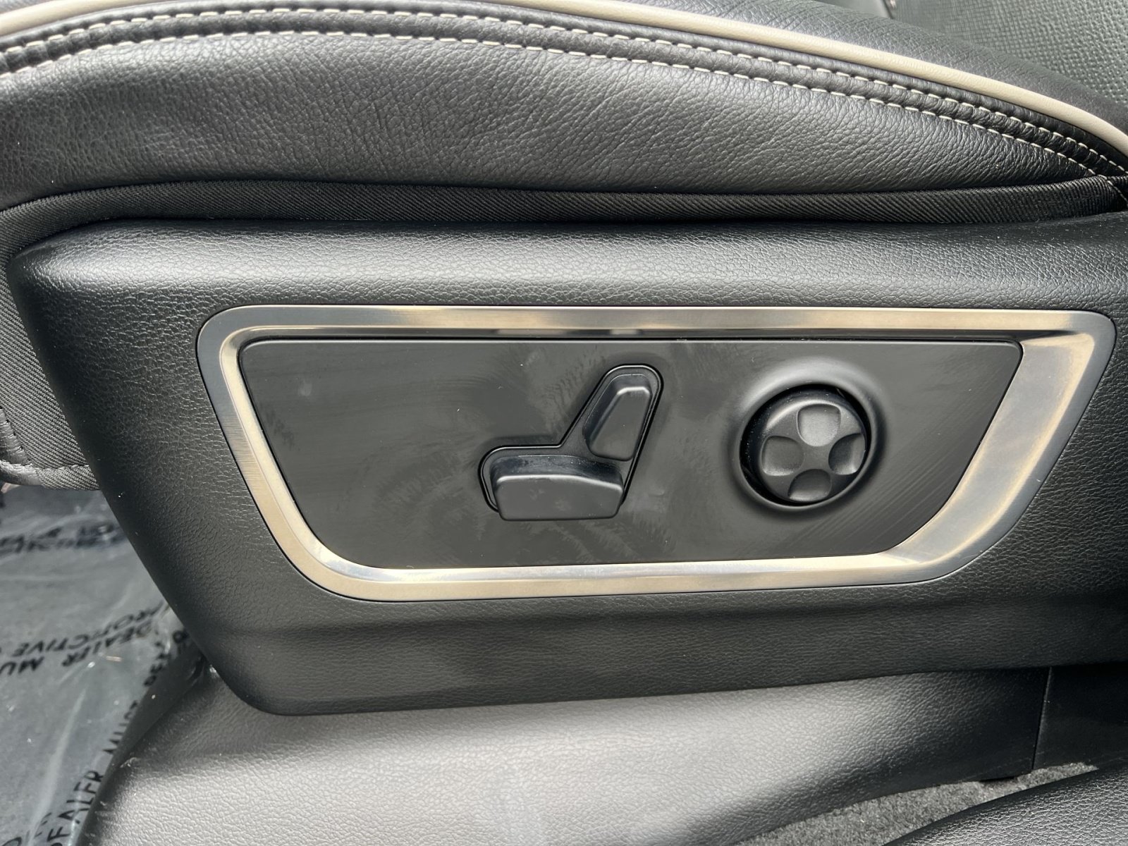 Used 2020 RAM 1500 Limited AWD/4WD image 14
