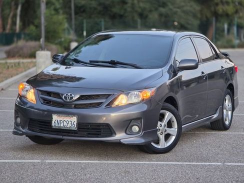 Used 2011 Toyota Corolla S image 24