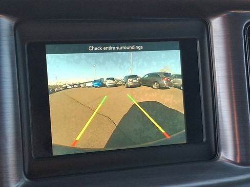 Used 2018 Dodge Charger SXT w/ Blacktop Package image 15