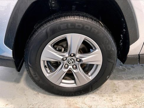 Used 2022 Toyota RAV4 XLE image 7