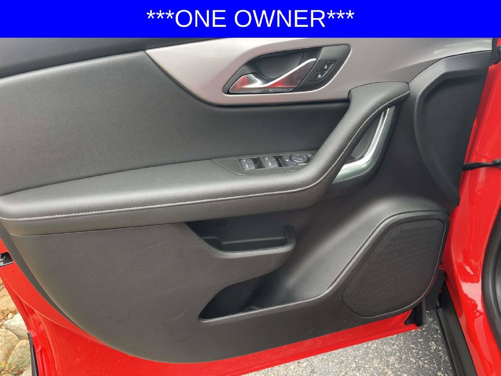 Used 2025 Chevrolet Blazer LT FWD image 15