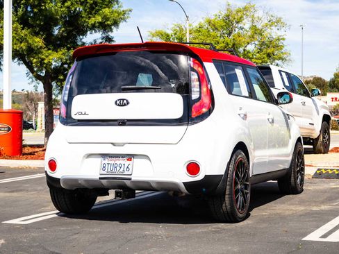 Used 2017 Kia Soul + w/ Designer's Package image 11