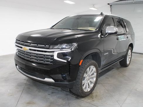 Used 2021 Chevrolet Tahoe Premier w/ Premium Package AWD/4WD image 4