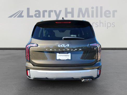 Used 2023 Kia Telluride SX image 4