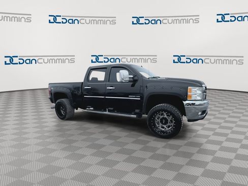 Used 2013 Chevrolet Silverado 2500 LT w/ Custom Sport Truck Package image 2