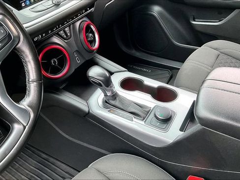 Used 2020 Chevrolet Blazer LT image 15