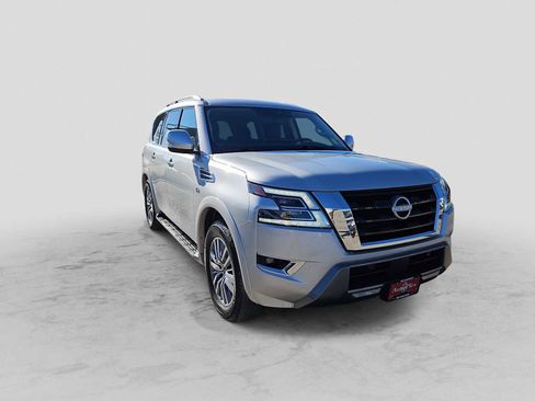 Used 2021 Nissan Armada SV w/ SV Appearance Package image 2