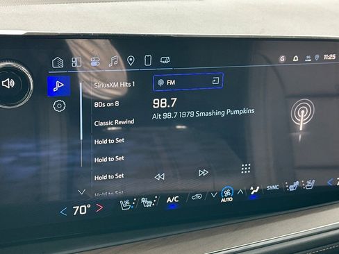 New 2025 Chevrolet Suburban High Country image 23