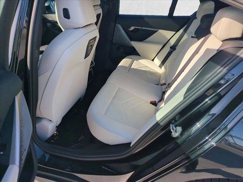Certified 2024 BMW 530i w/ Premium Package RWD image 20