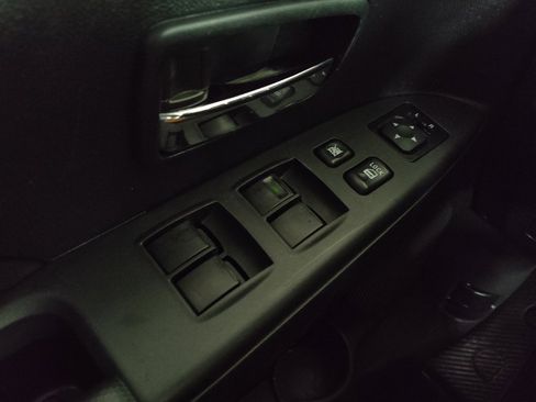 Used 2016 Mitsubishi Outlander Sport ES image 27