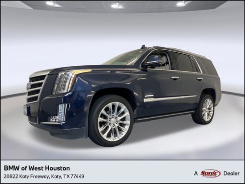 Used 2018 Cadillac Escalade Premium Luxury image 1
