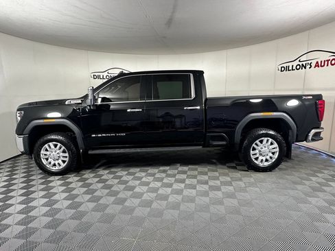 Used 2024 GMC Sierra 2500 SLT w/ SLT Convenience Package AWD/4WD image 3