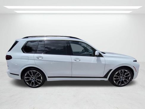 New 2027 BMW X7 xDrive40i w/ M Sport Package AWD/4WD image 3