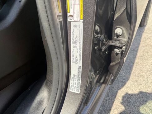 Certified 2024 RAM 1500 Laramie AWD/4WD image 15