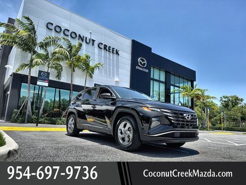 Used 2023 Hyundai Tucson SE FWD image 1