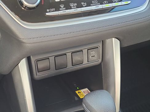 Certified 2023 Toyota Corolla Cross LE FWD image 15