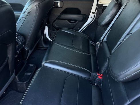 Used 2023 Jeep Wrangler Unlimited Sahara w/ Cold Weather Group AWD/4WD image 12