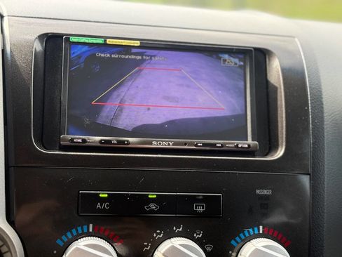 Used 2013 Toyota Tundra 2WD CrewMax w/ SR5 Pkg image 22