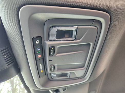 New 2026 Chevrolet Silverado 1500 W/T image 25