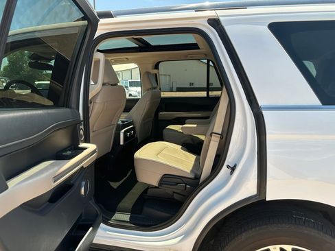 Used 2024 Ford Expedition Limited AWD/4WD image 20