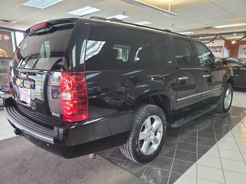 Used 2012 Chevrolet Suburban LTZ image 5