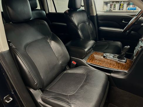 Used 2019 INFINITI QX80 Luxe image 16