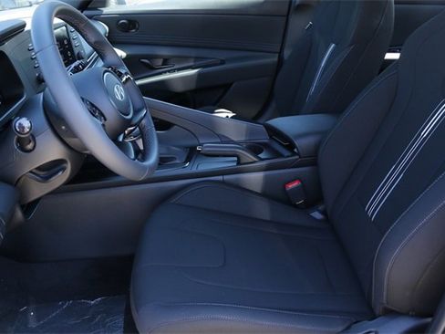 Certified 2026 Hyundai Elantra Sport image 9