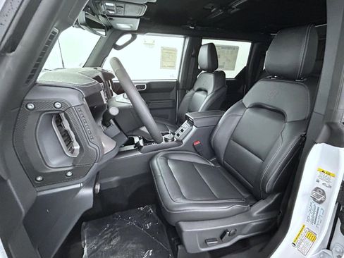New 2026 Ford Bronco Outer Banks AWD/4WD image 10