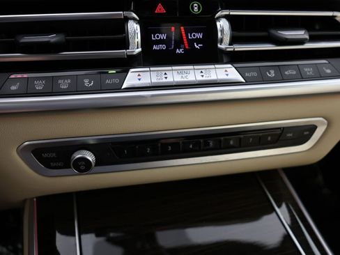 Used 2020 BMW X5 sDrive40i w/ Premium Package RWD image 31