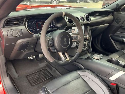 Used 2022 Ford Mustang Shelby GT500 w/ Technology Package image 19