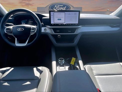 New 2026 Ford Explorer Active w/ Active Comfort Package AWD/4WD image 5