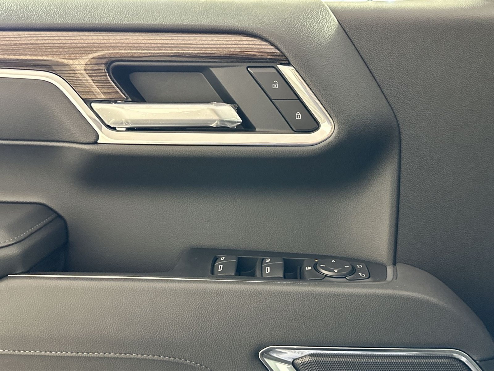 New 2026 Chevrolet Silverado 1500 RST AWD/4WD image 15