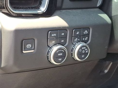 Certified 2025 GMC Sierra 2500 Denali w/ Denali Reserve Package AWD/4WD image 34