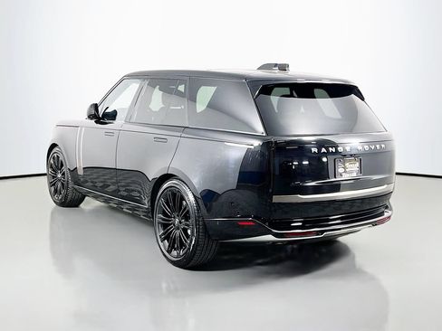 Used 2024 Land Rover Range Rover SE AWD/4WD image 7