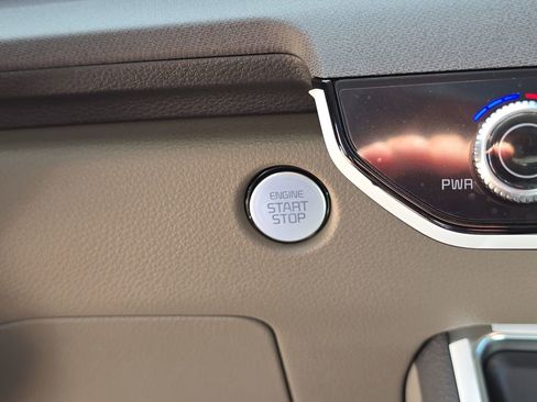 New 2026 Kia Carnival EX FWD image 29