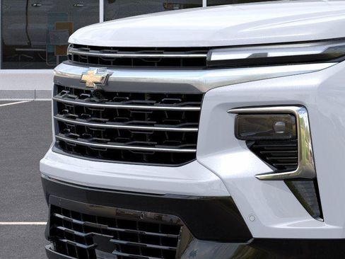 New 2026 Chevrolet Traverse High Country w/ LPO, Floor Liner Package FWD image 13