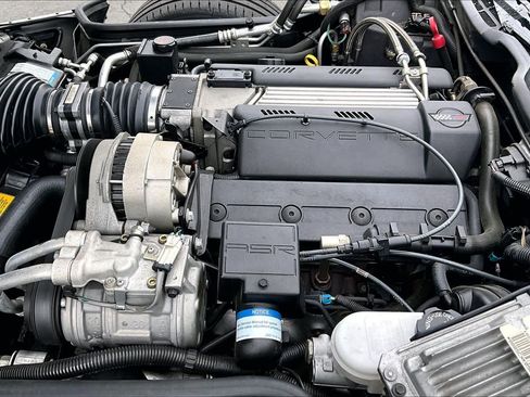 Used 1996 Chevrolet Corvette Convertible RWD image 30