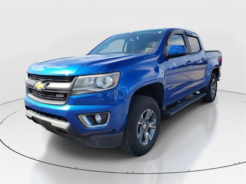 Used 2018 Chevrolet Colorado Z71 image 2