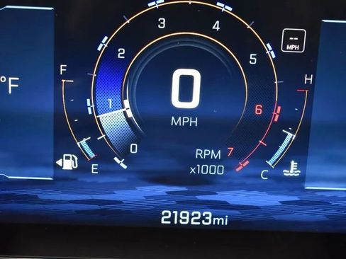 Used 2025 Chevrolet Equinox LT image 29