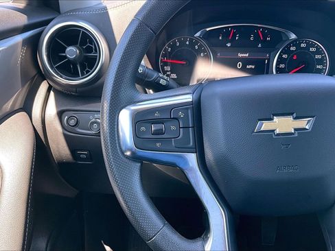 Used 2025 Chevrolet Blazer LT AWD/4WD image 16